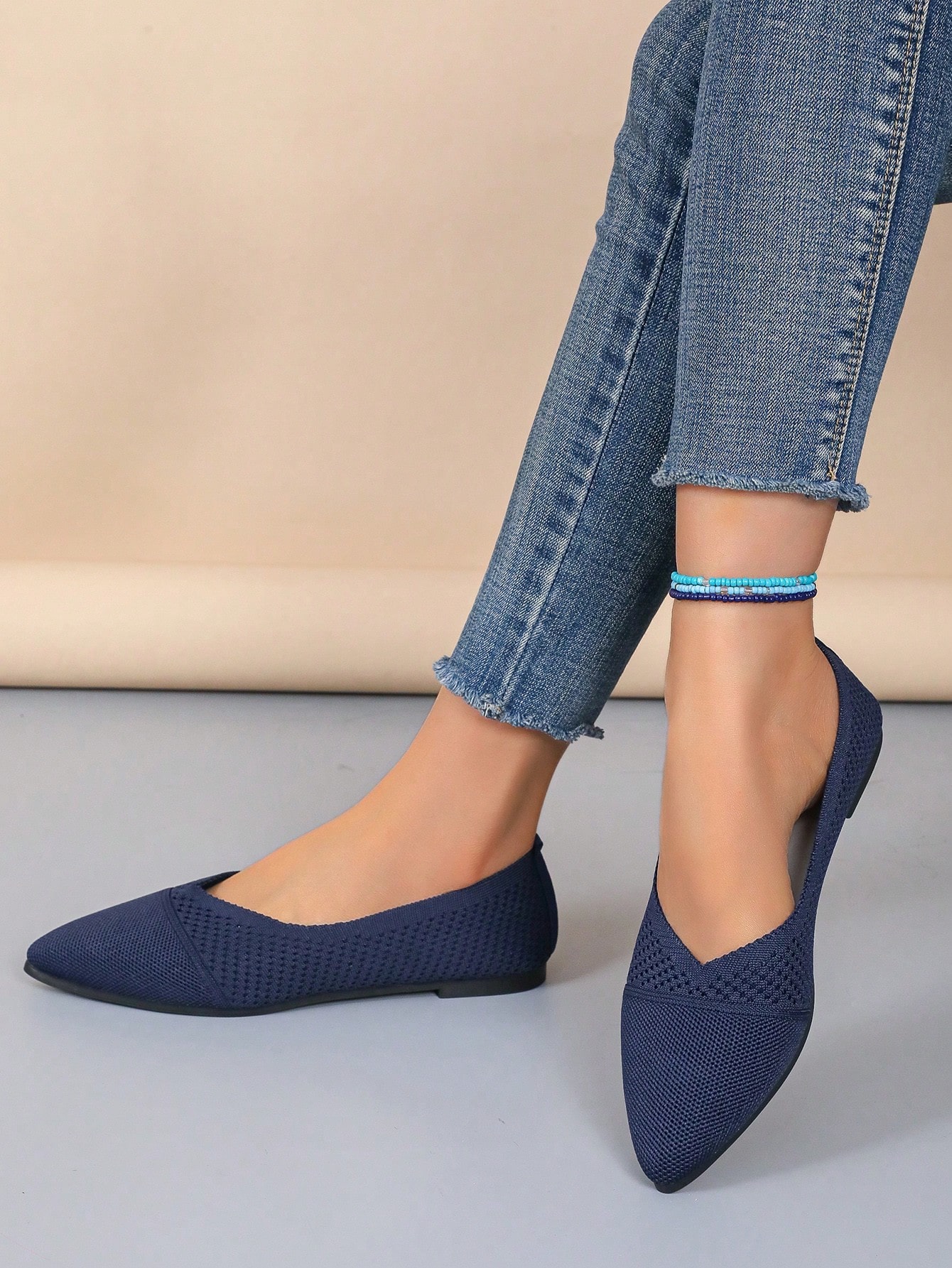 Women Flats Below $9.99