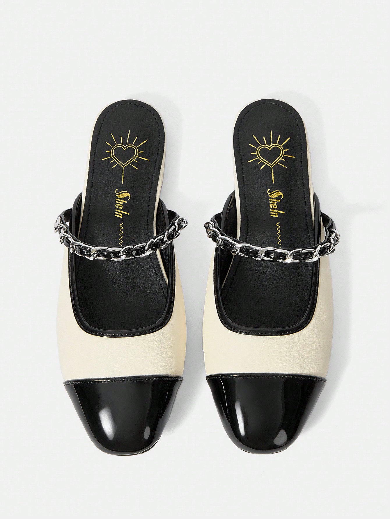 In Black and White Women Flats