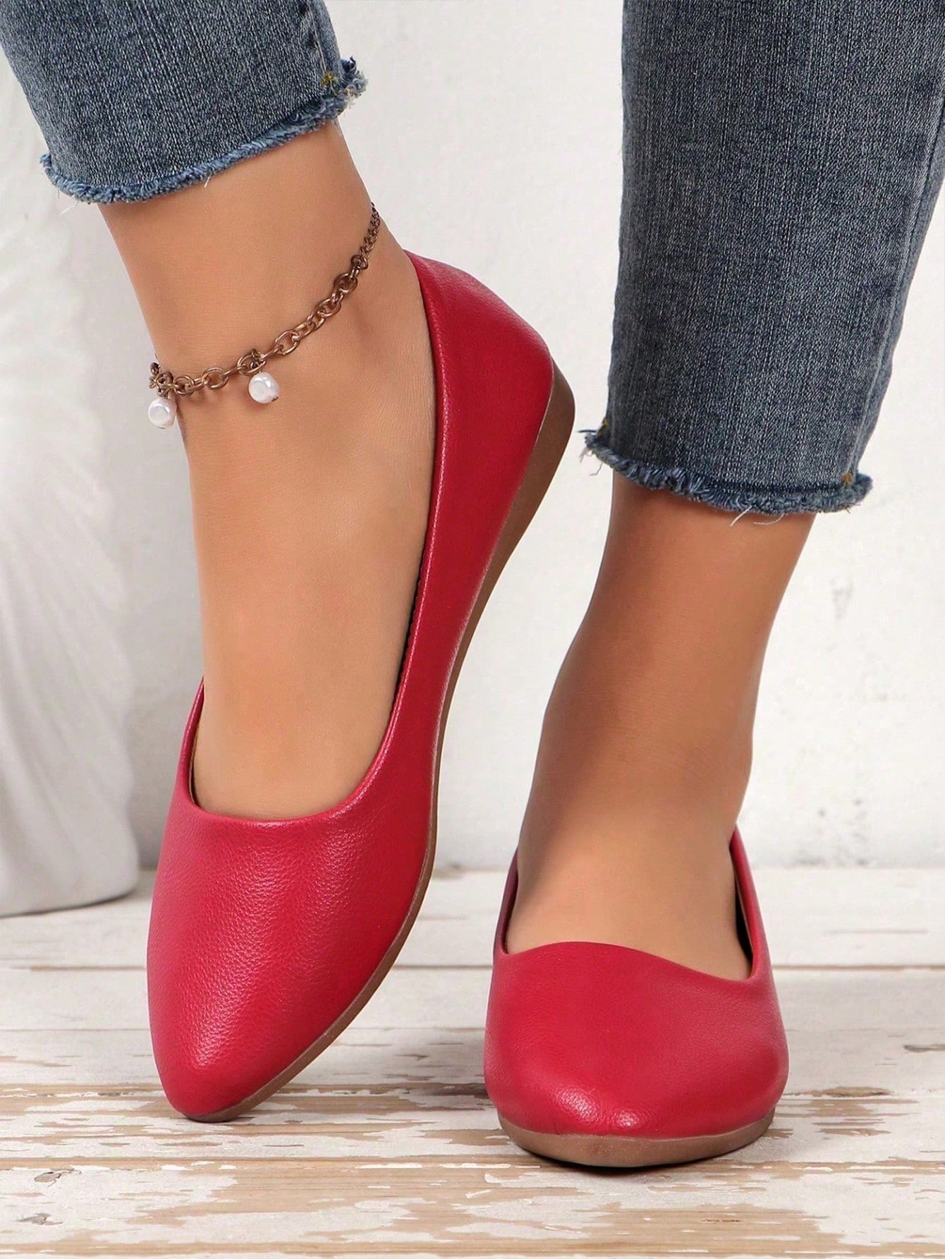 In Red Women Flats