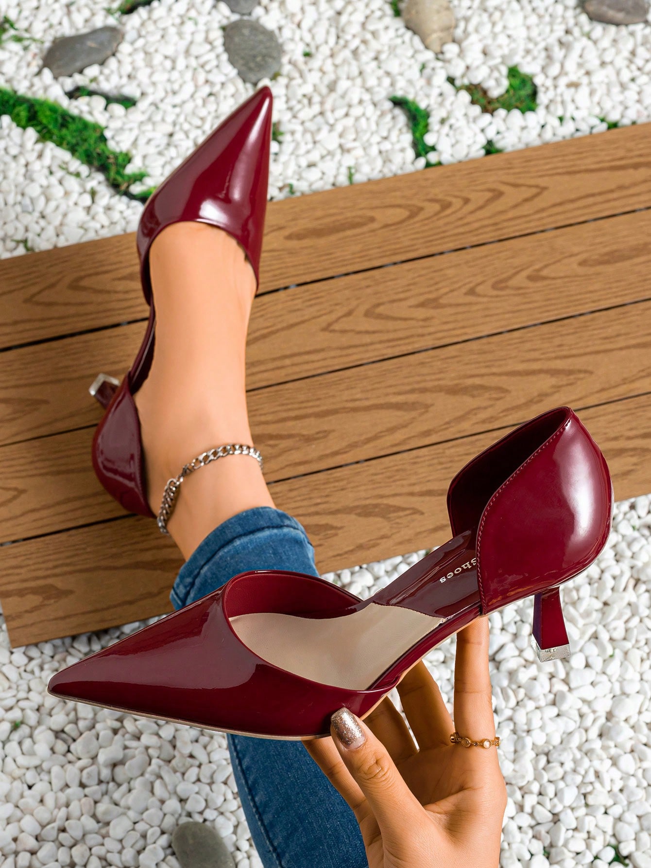 In Burgundy Women Pumps