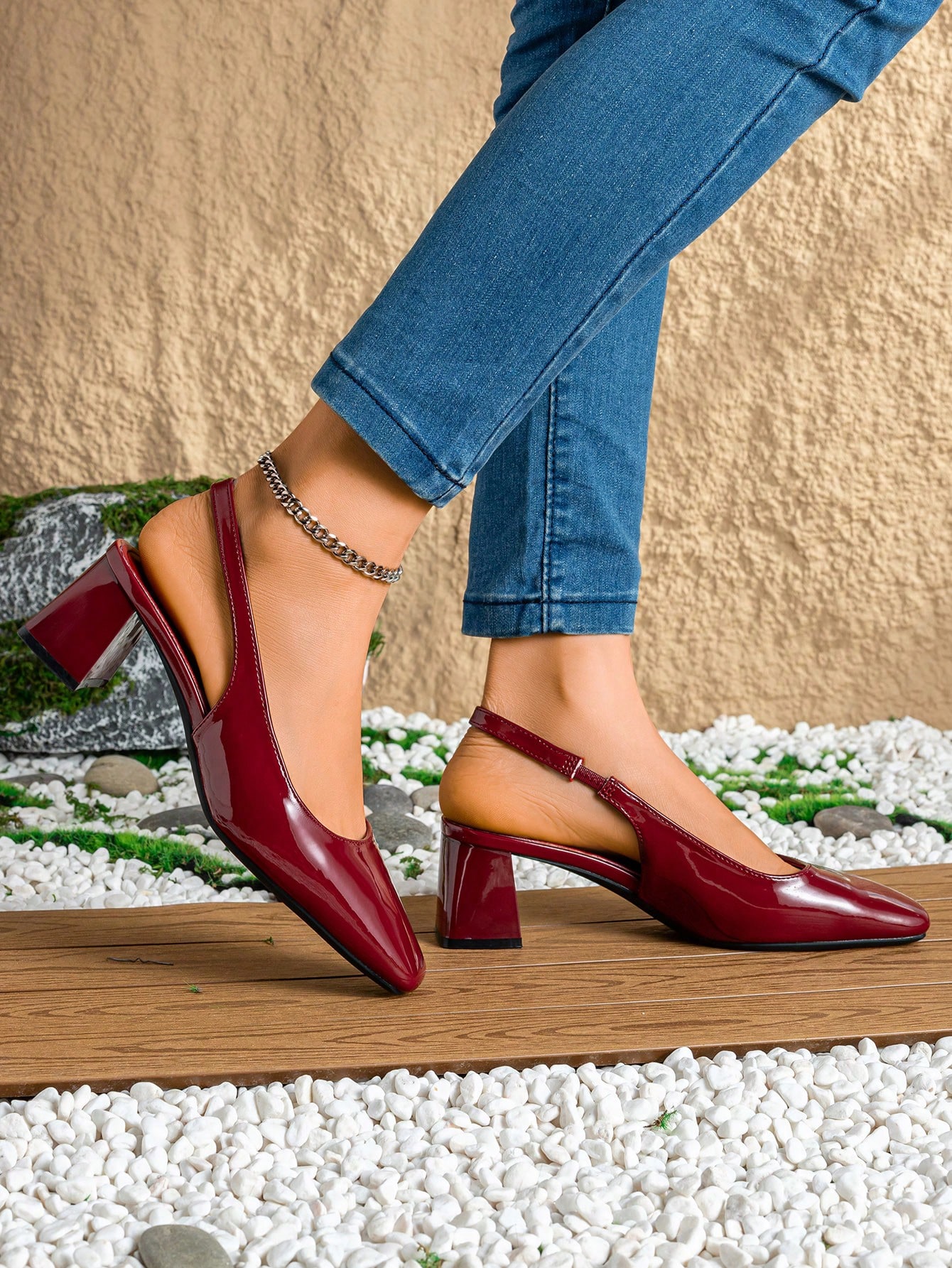 In Burgundy Women Pumps