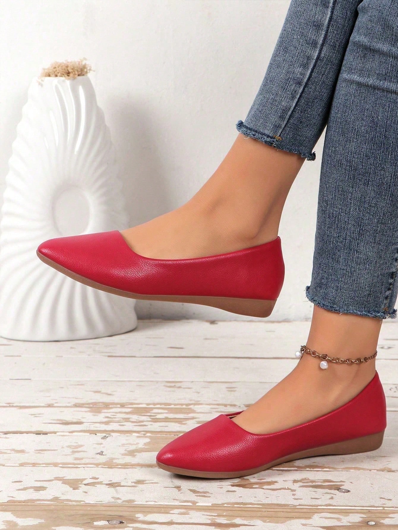 In Red Women Flats