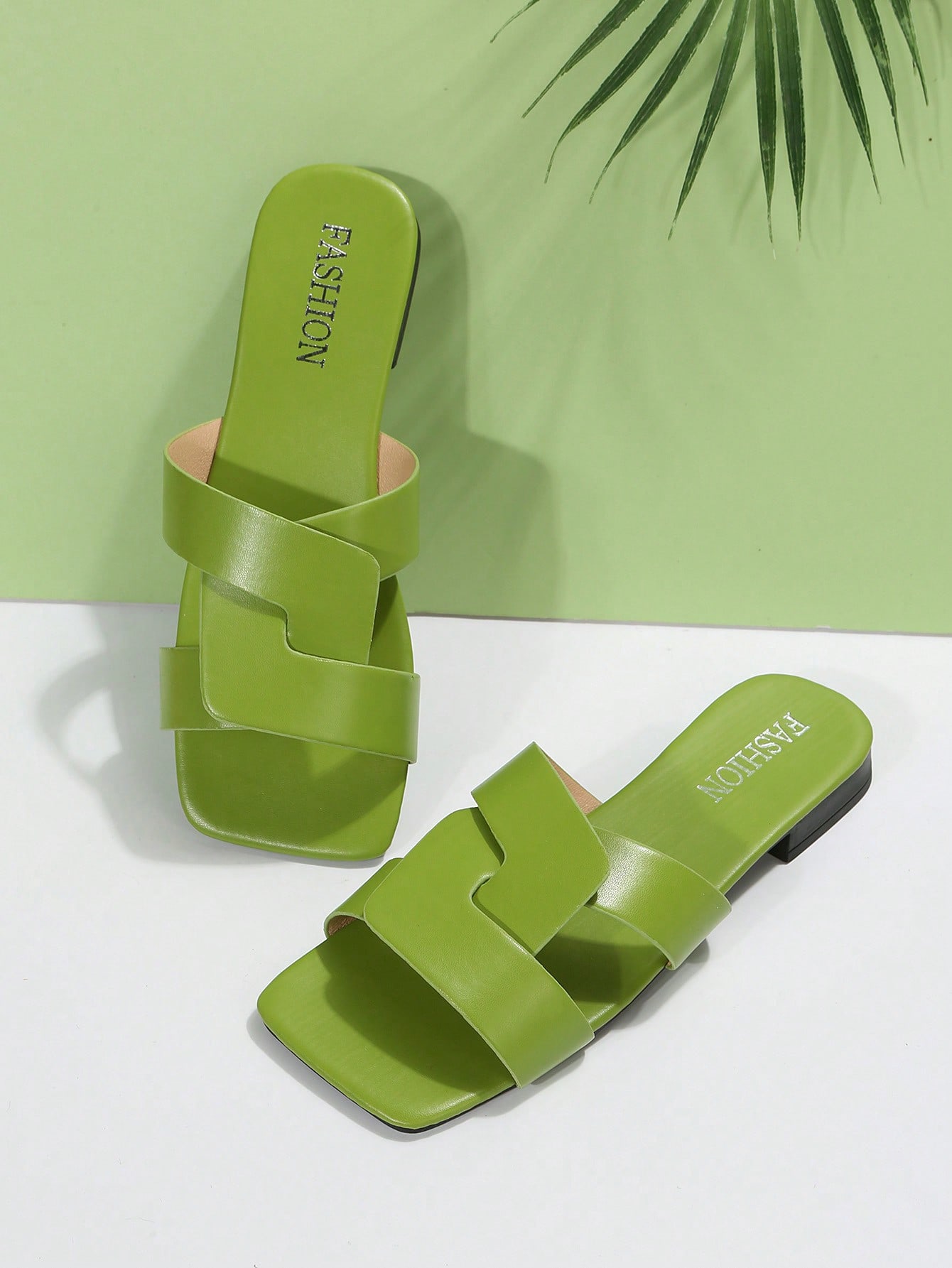 In Green Women Flat Sandals