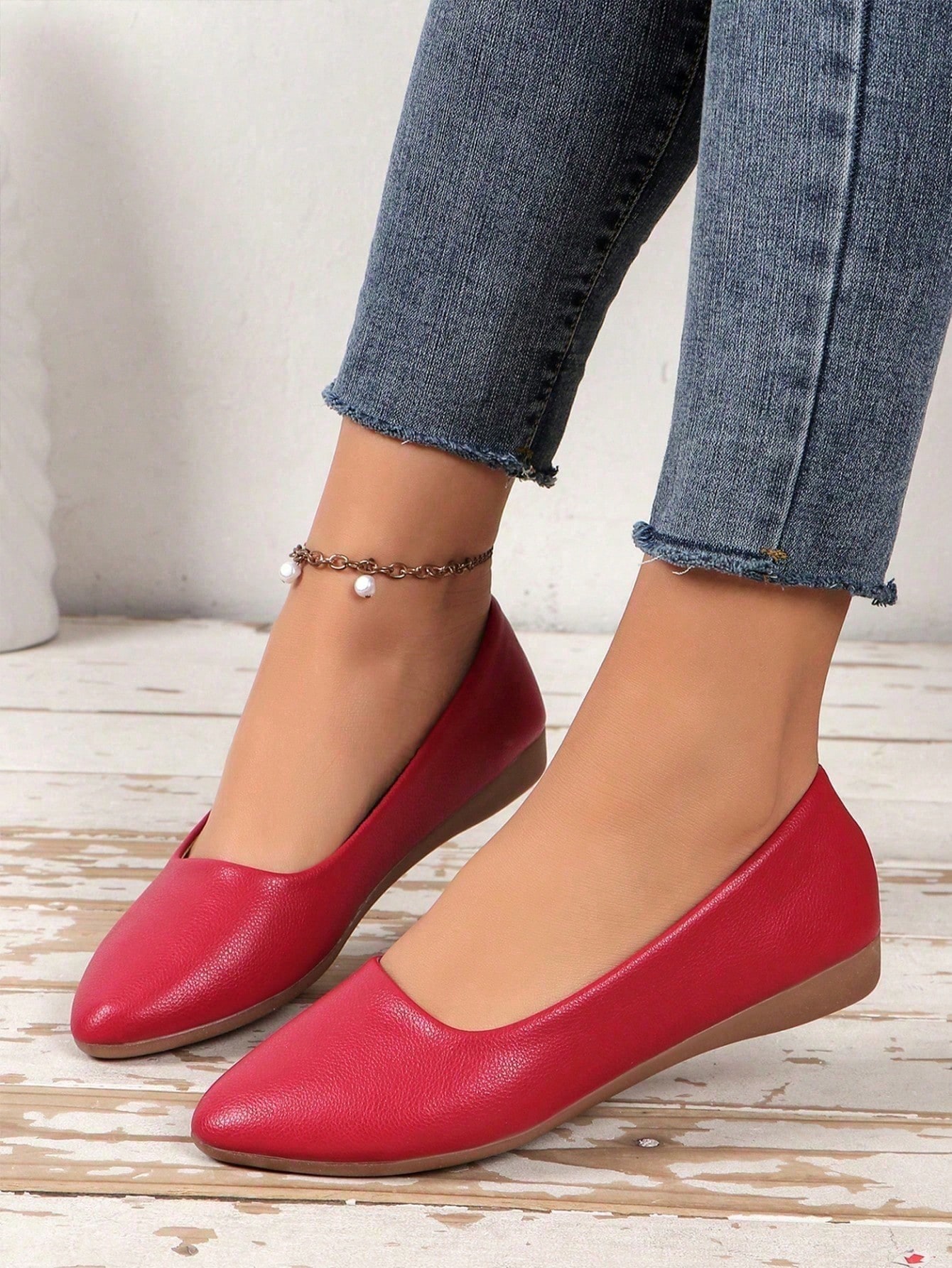 In Red Women Flats