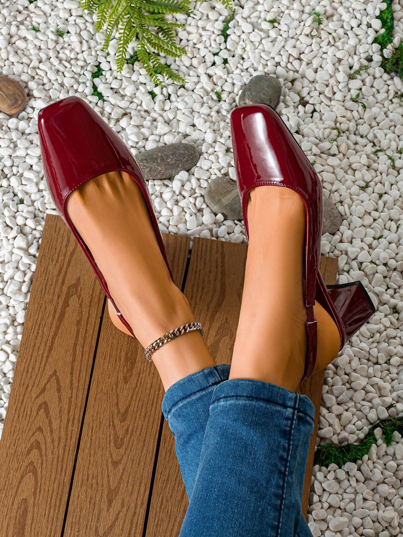 In Burgundy Women Pumps