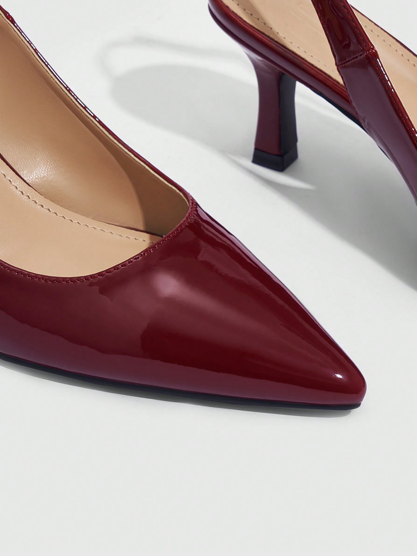 In Burgundy Women Pumps