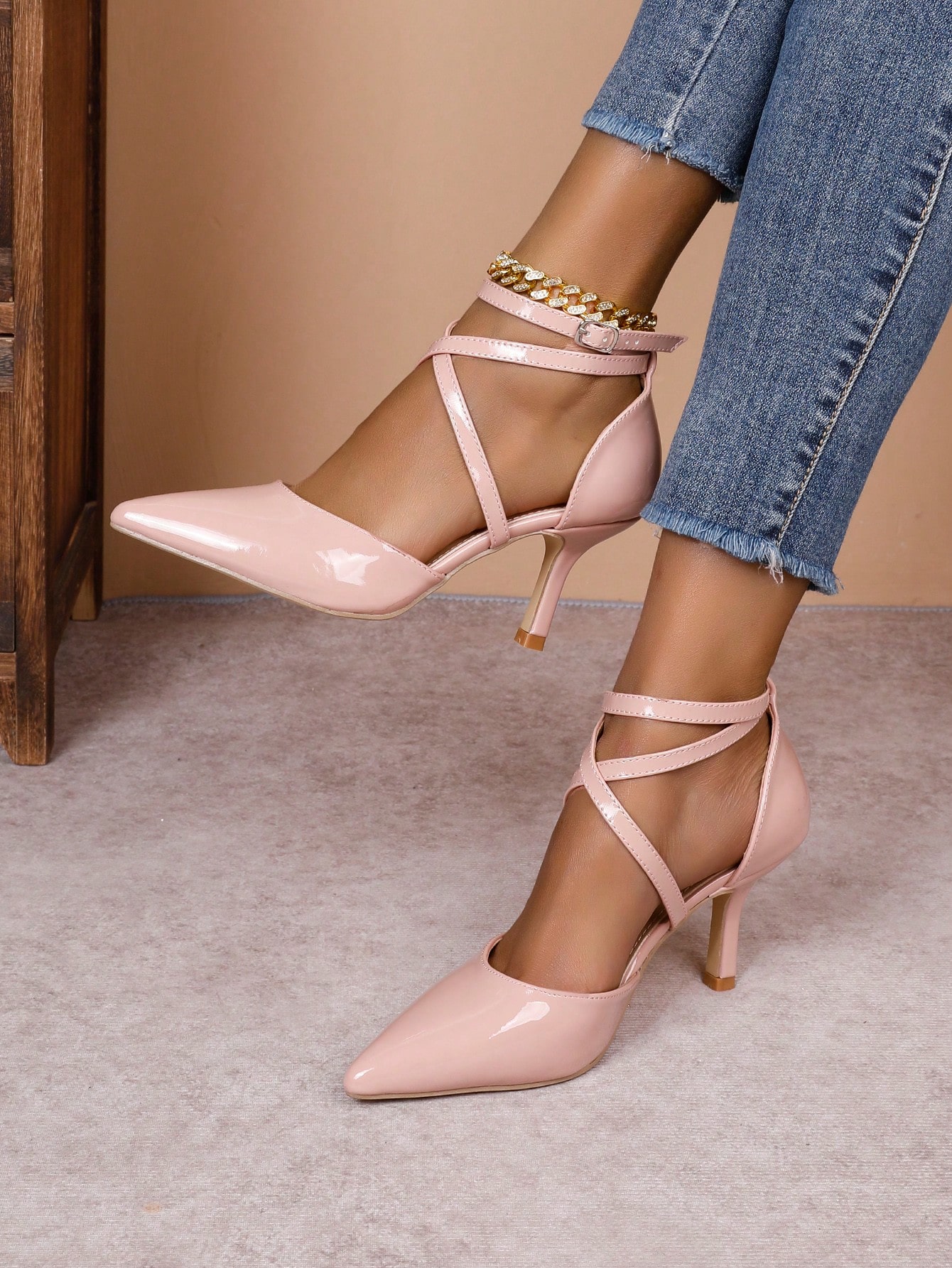 In Dusty Pink Women Pumps