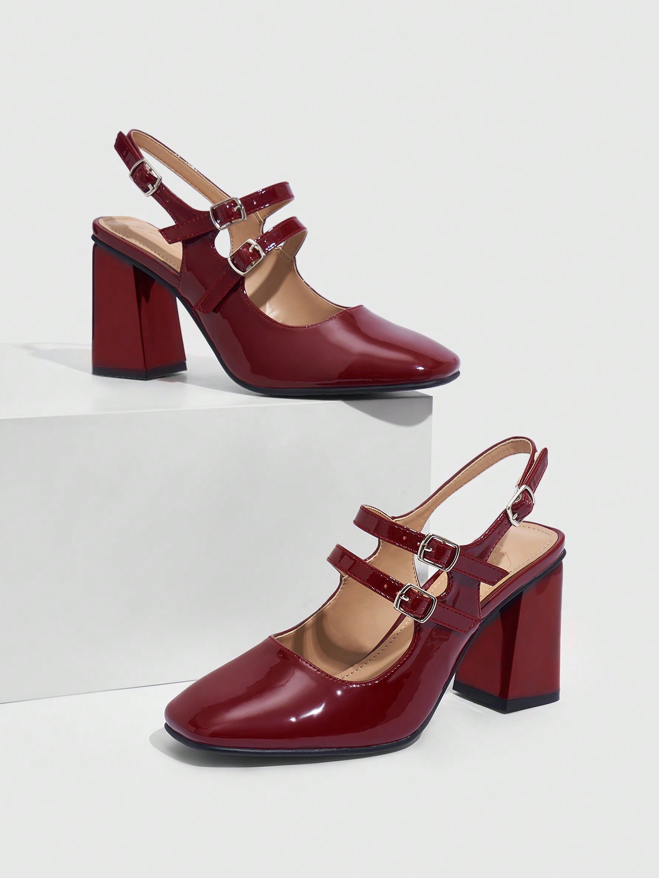 In Burgundy Women Pumps