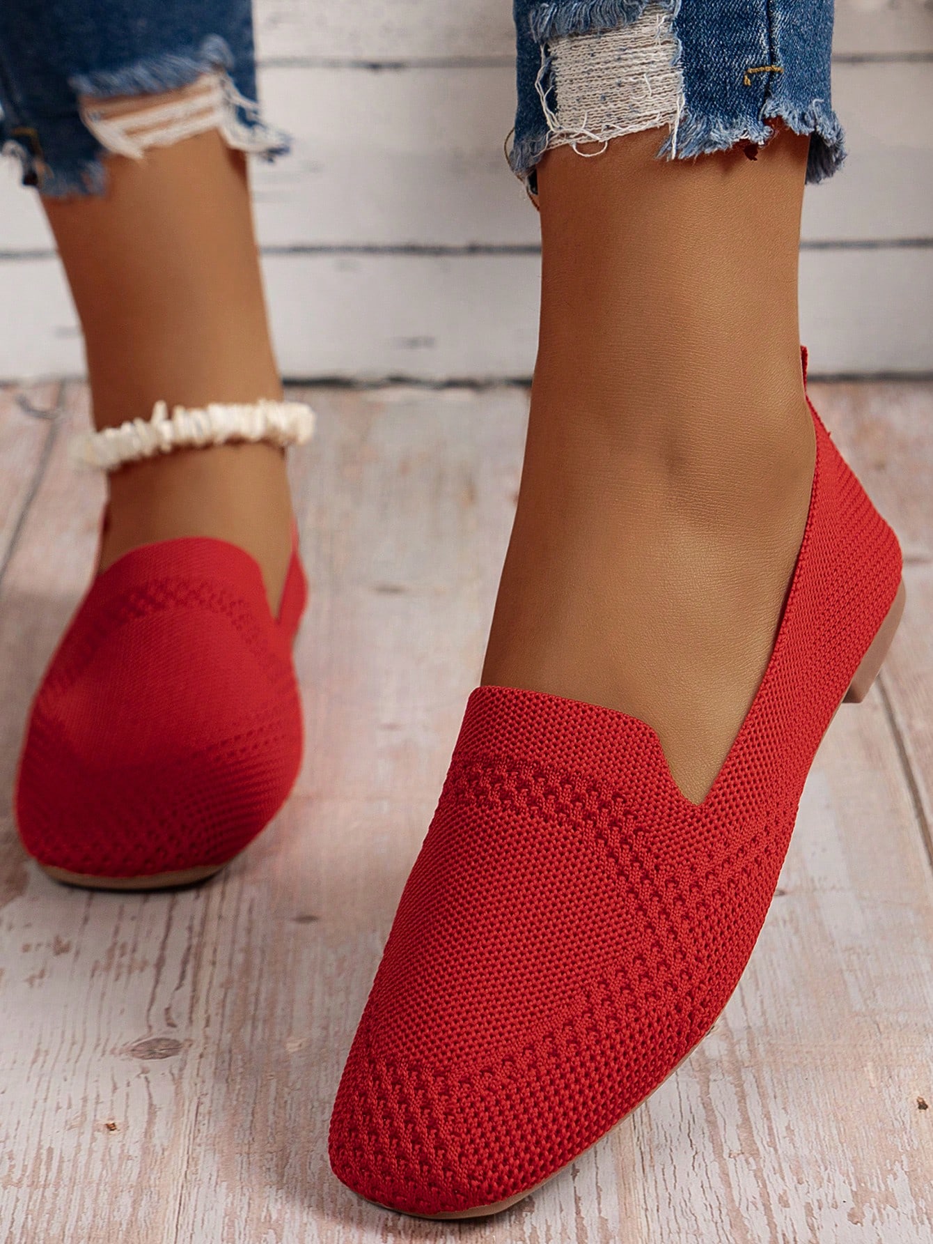 In Red Women Flats