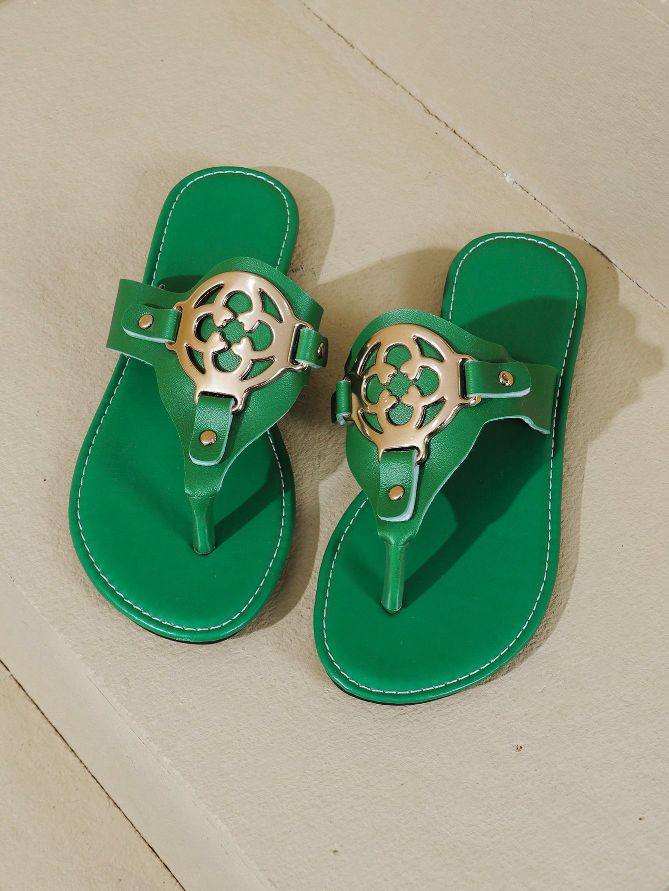 In Green Women Flat Sandals