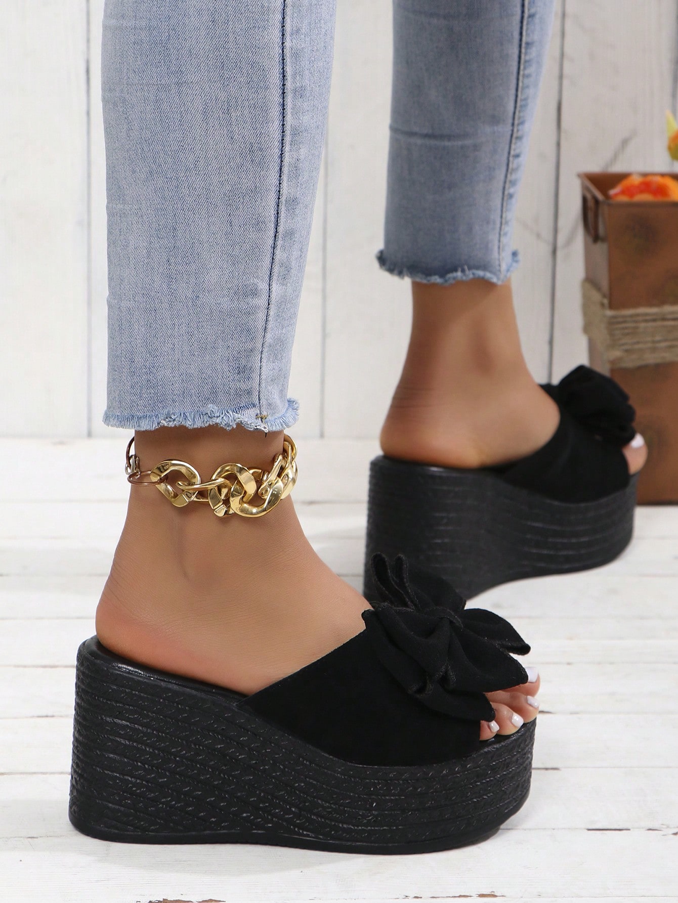 Women Platforms & Wedge Sandals