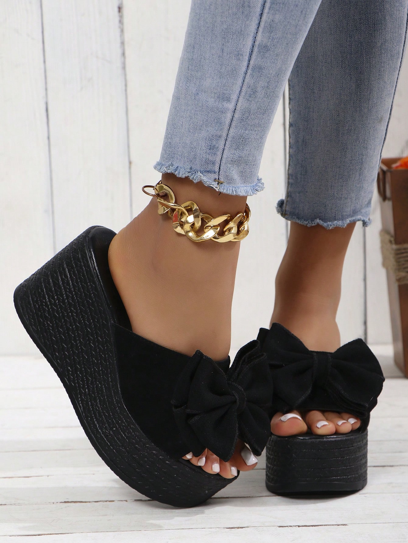 Women Platforms & Wedge Sandals