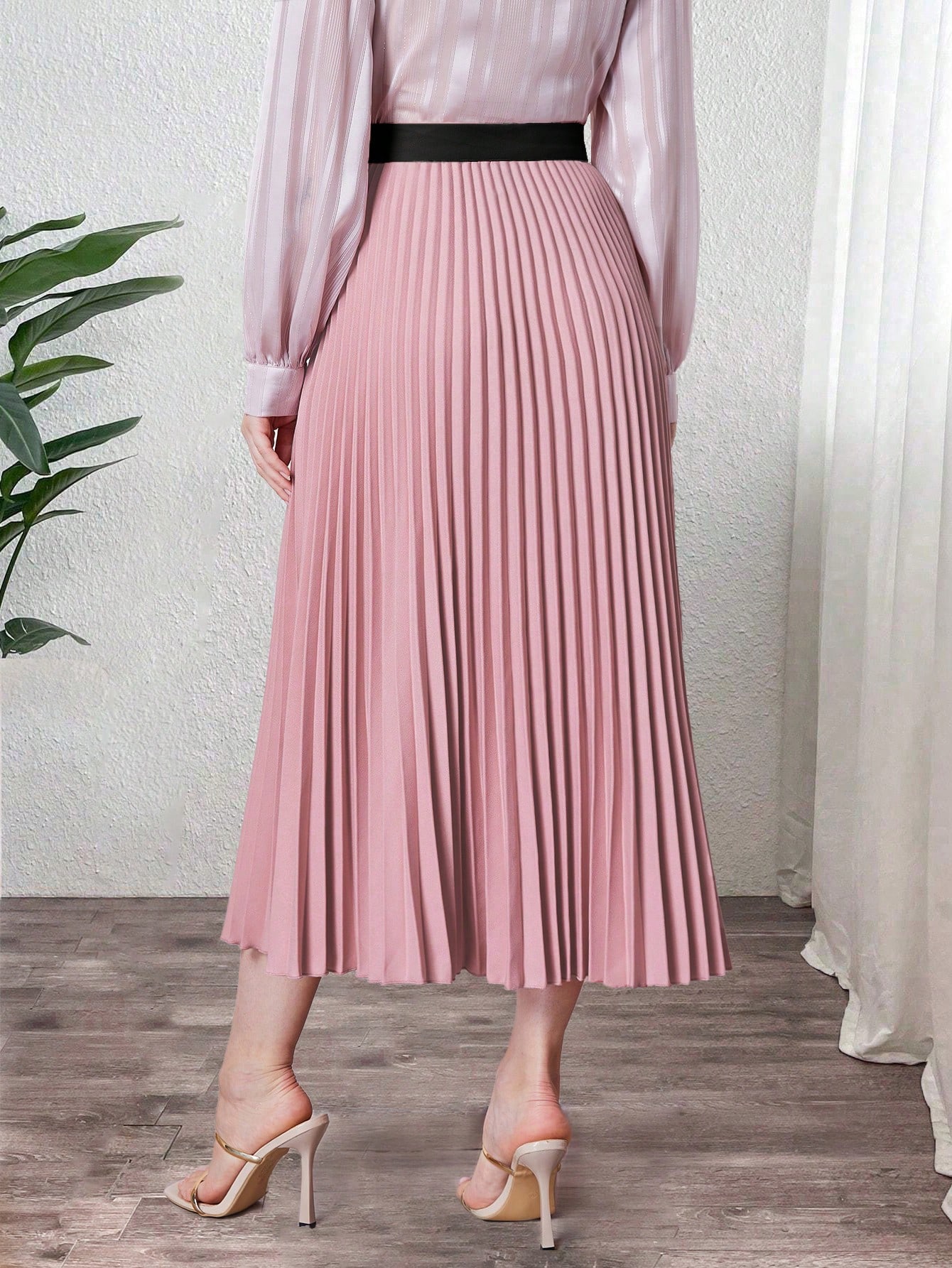 In Pink Women Skirts