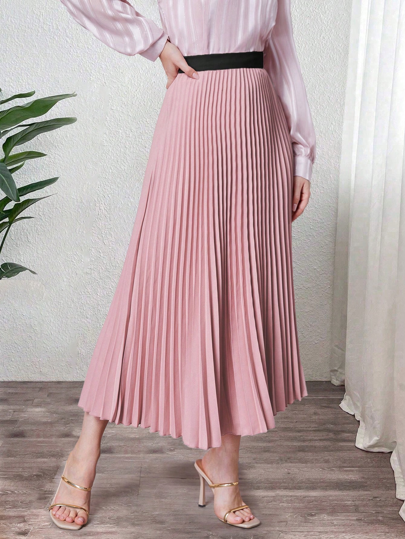 In Pink Women Skirts