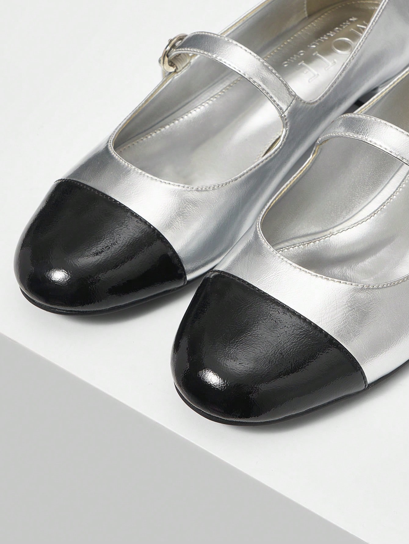 In Silver Women Flats