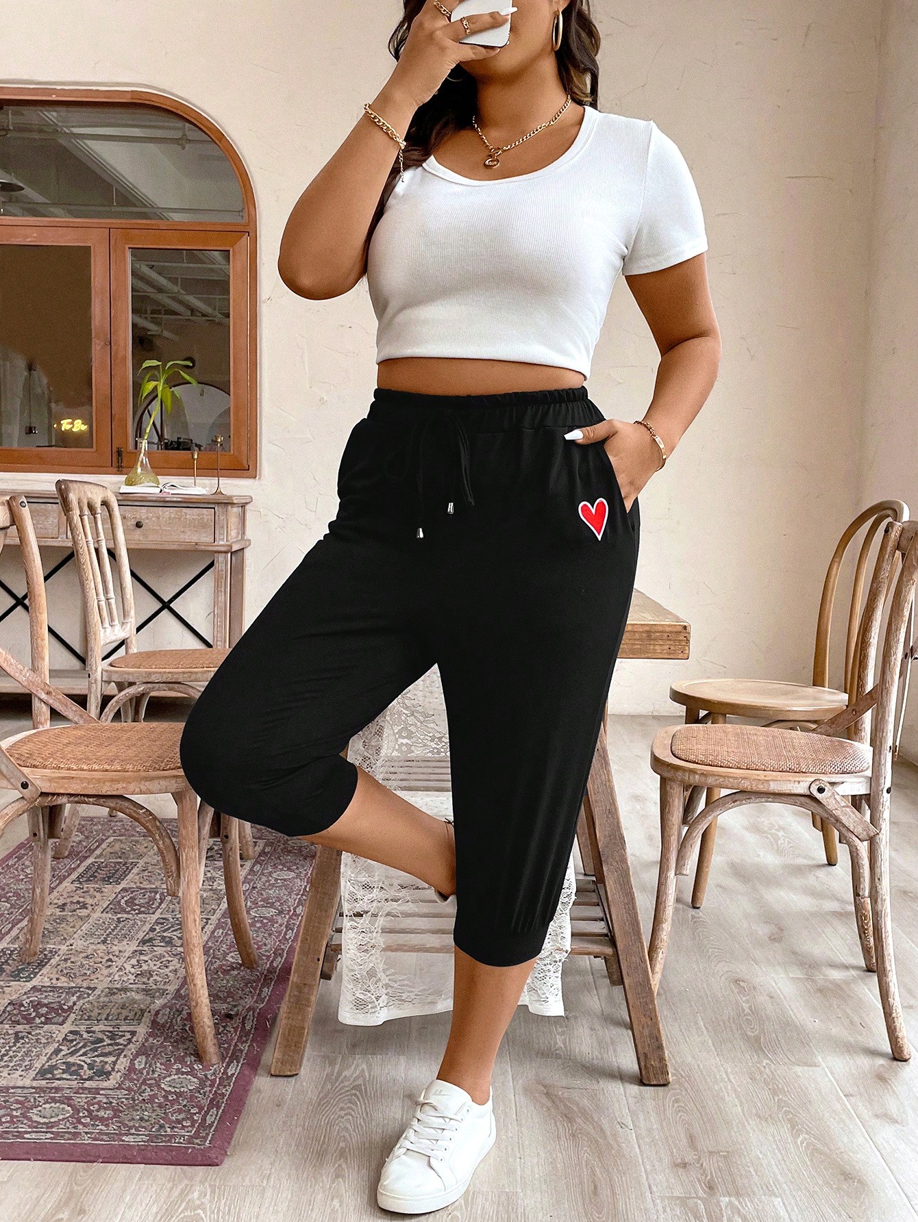 In Black Plus Size Sweatpants