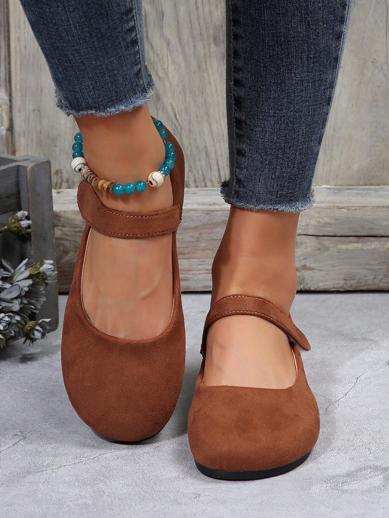 In Brown Women Flats