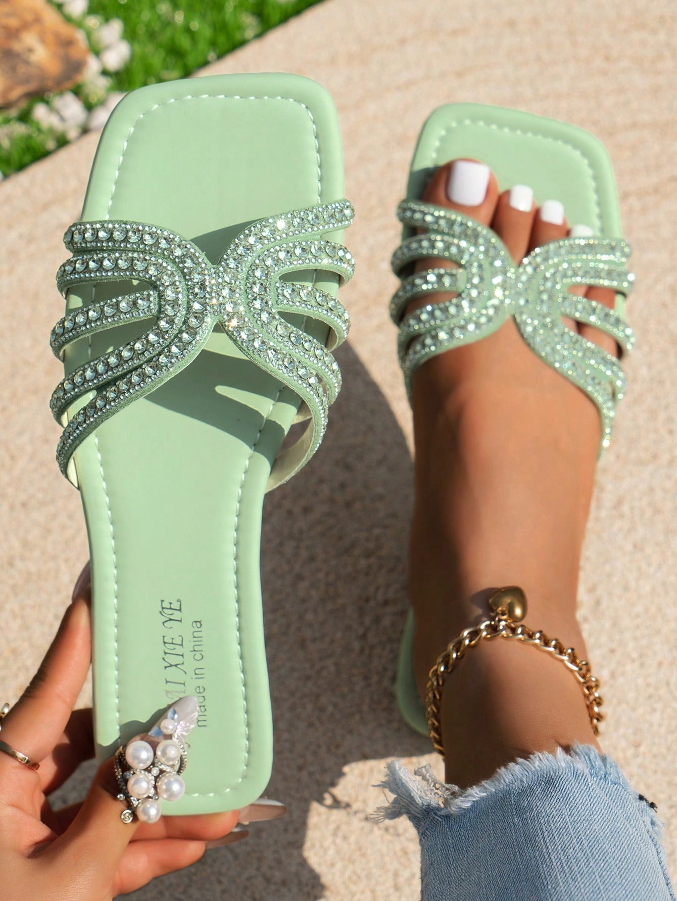 In Green Women Flat Sandals