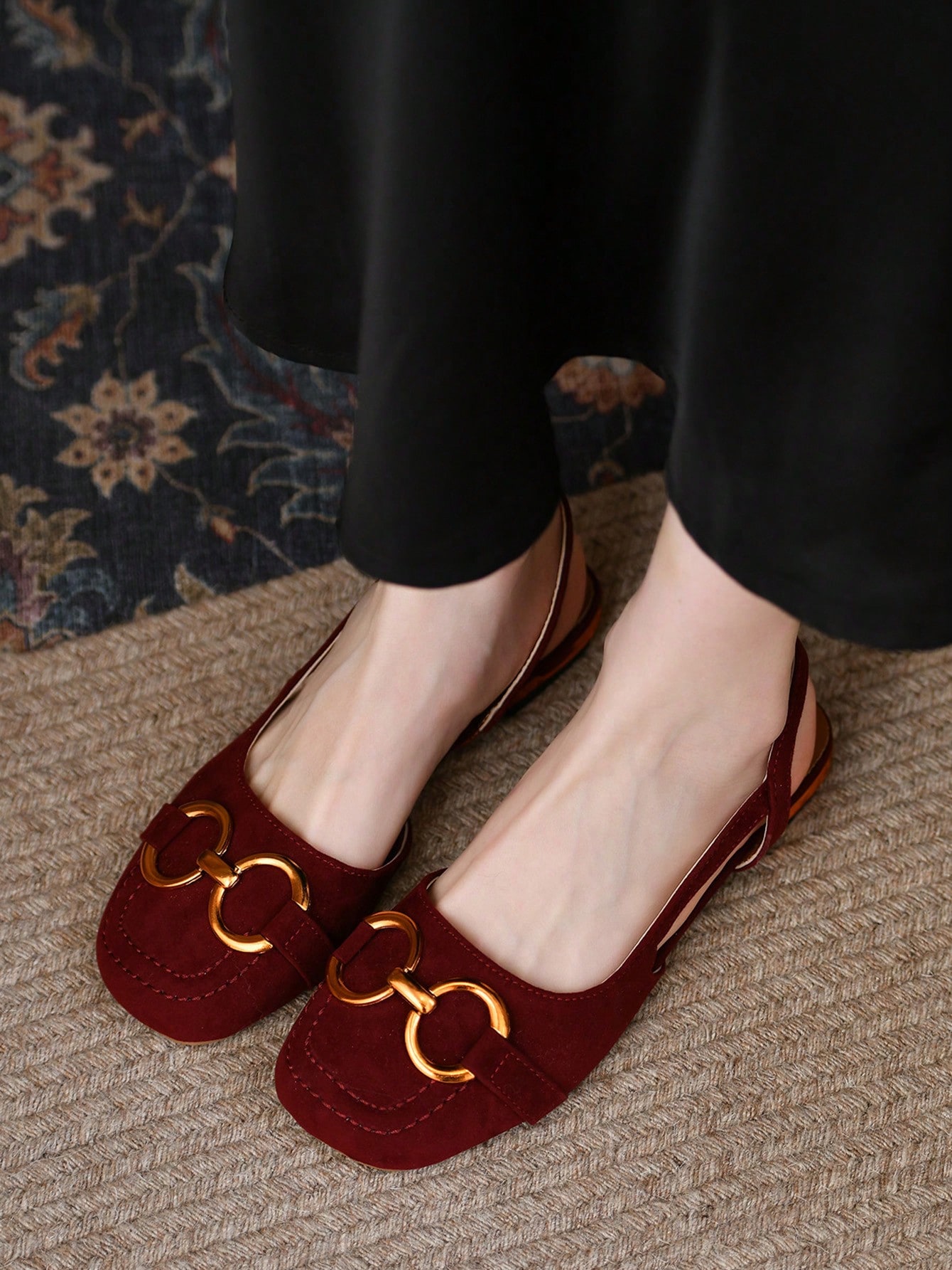 In Burgundy Women Flats