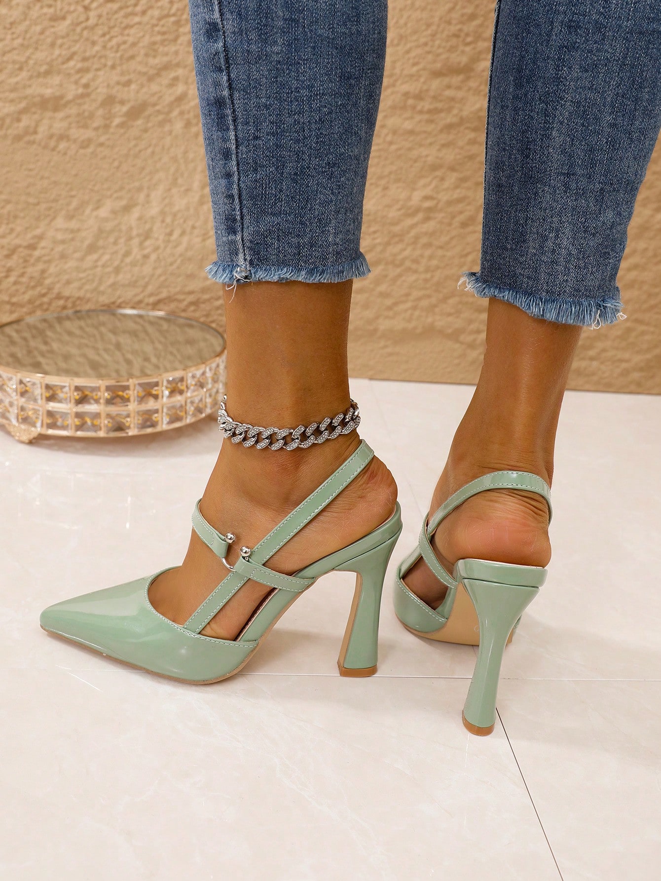 In Green Women Pumps