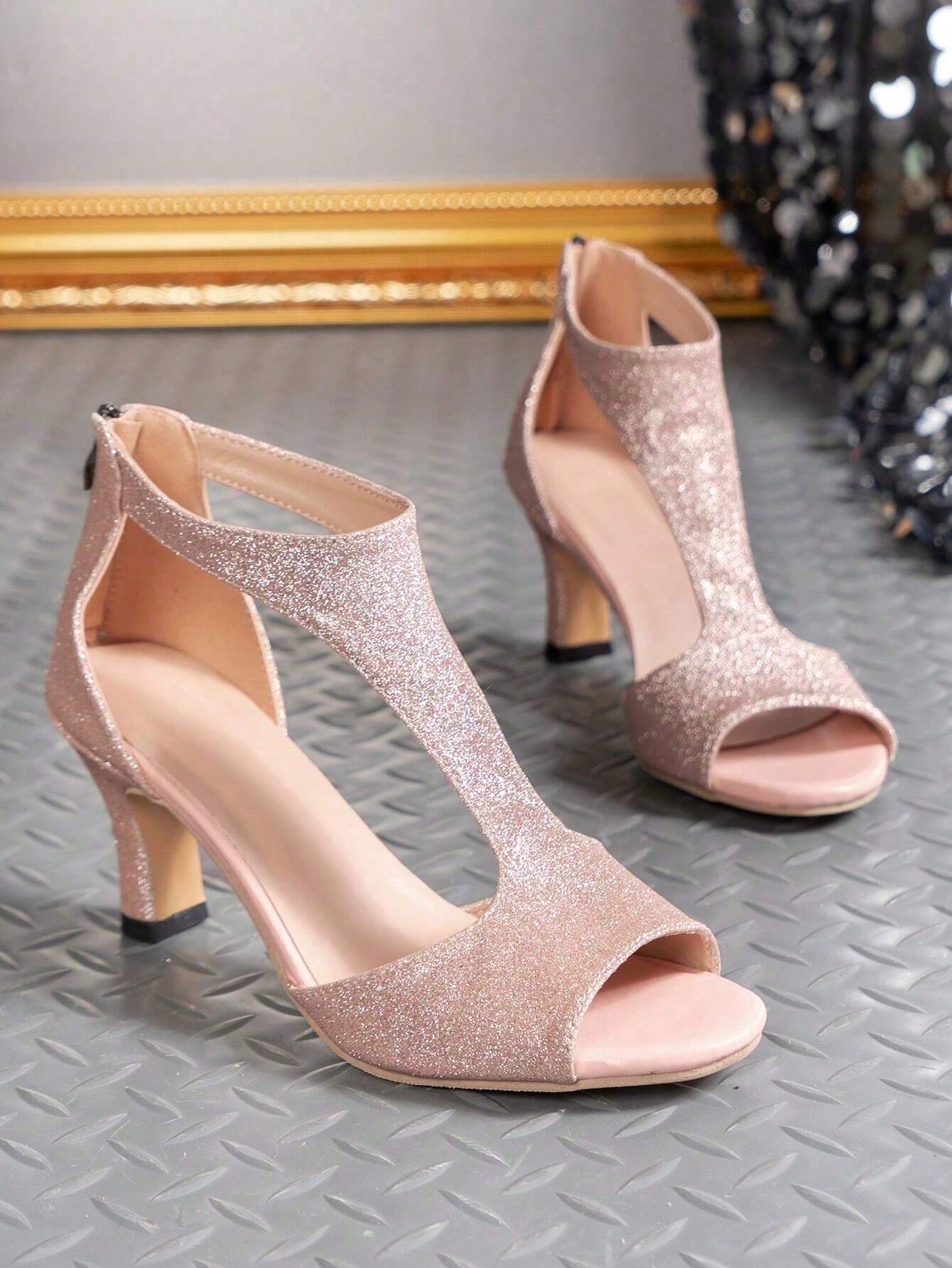 In Pink Women Pumps