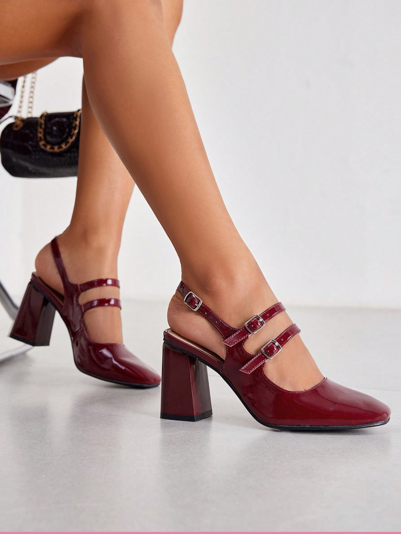 In Burgundy Women Pumps