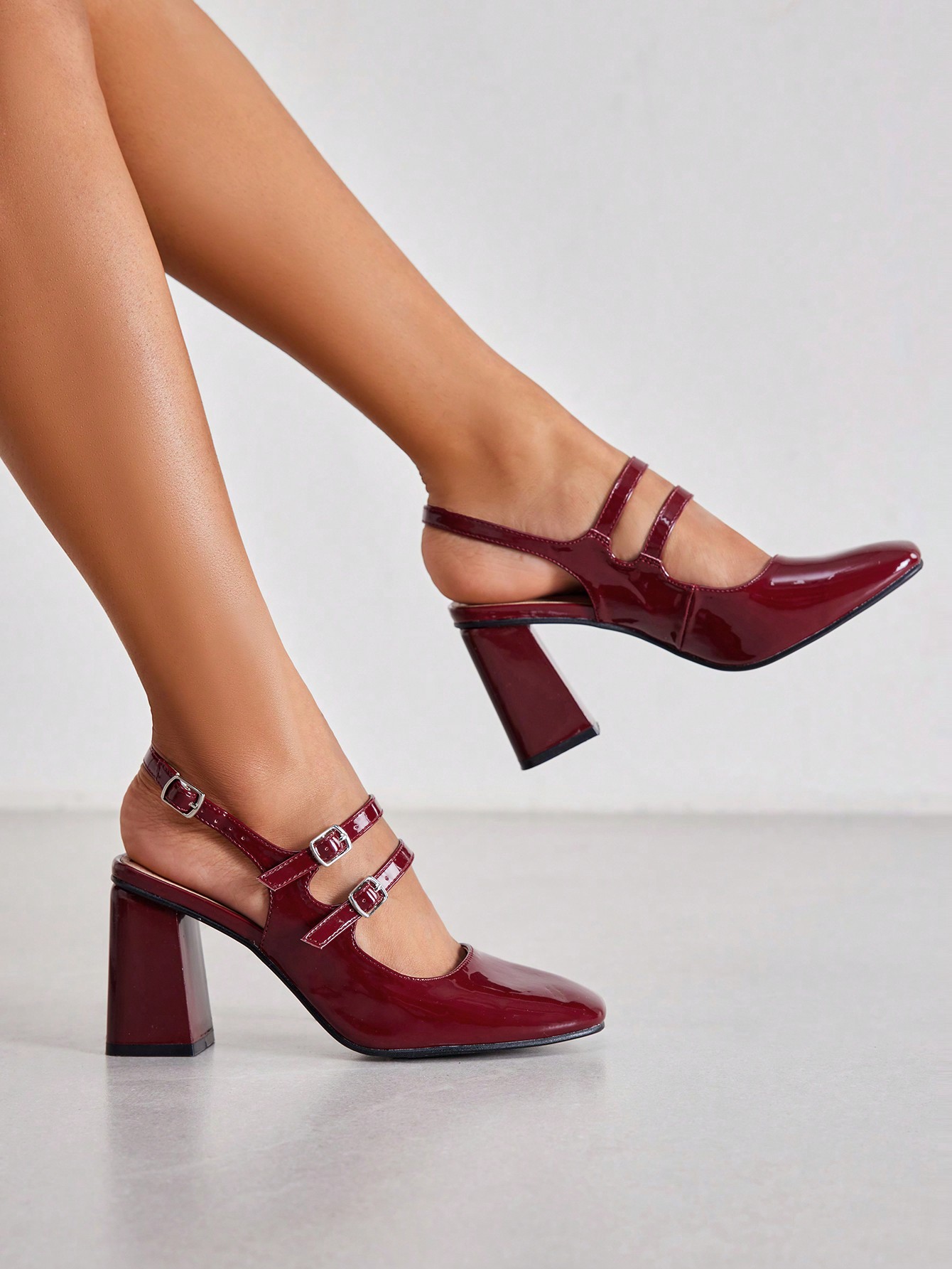 In Burgundy Women Pumps