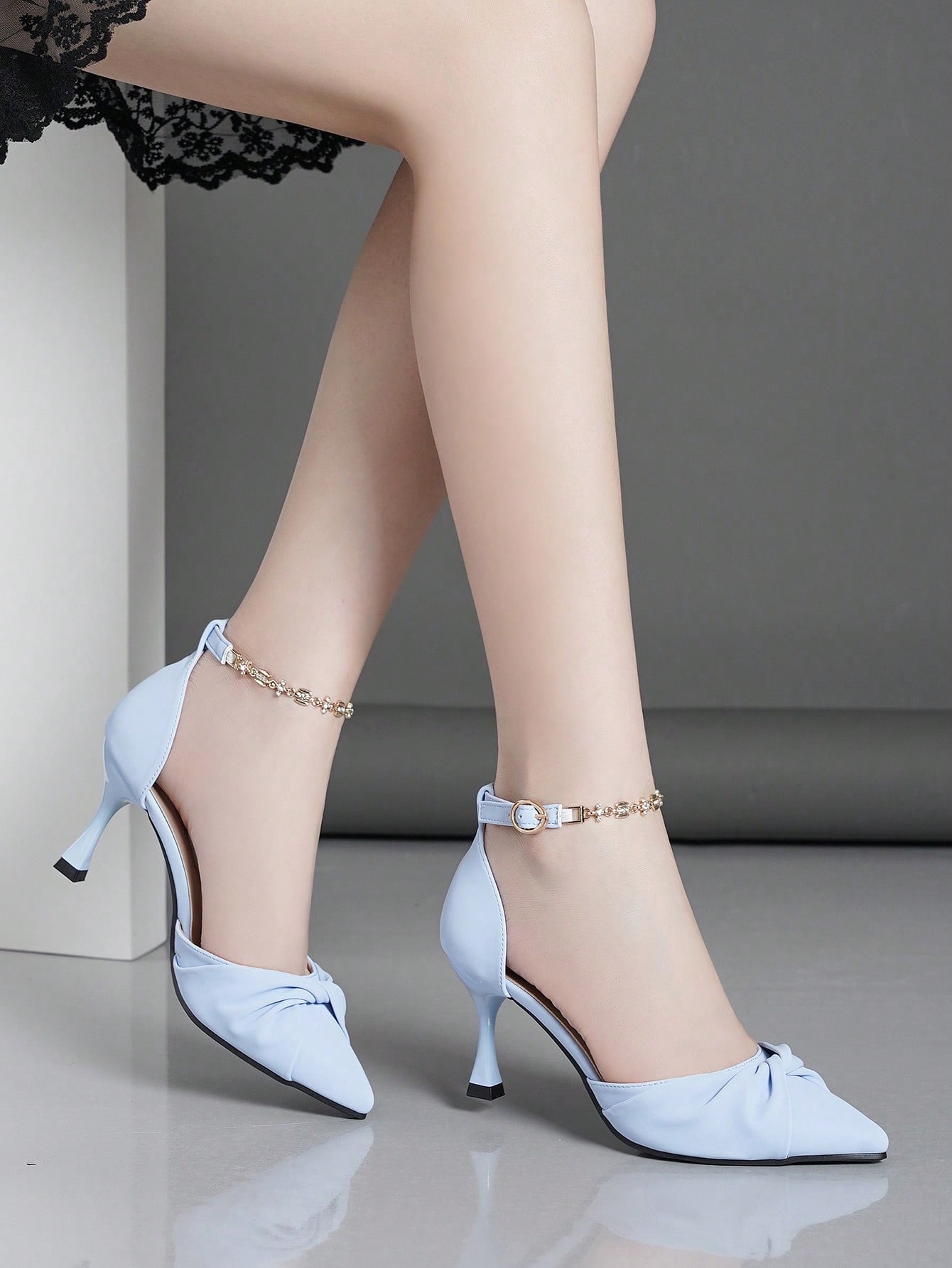 In Baby Blue Women Pumps