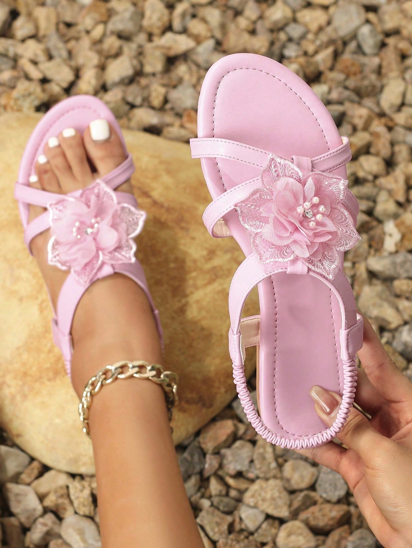 In Baby Pink Women Flat Sandals