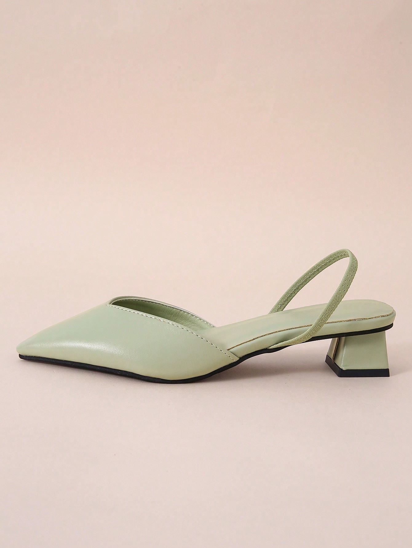 In Green Women Pumps