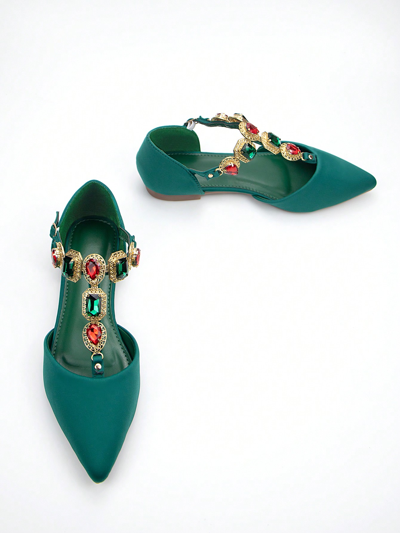 In Green Women Flats