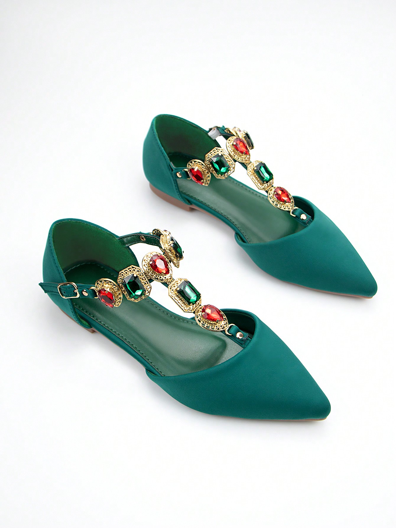 In Green Women Flats