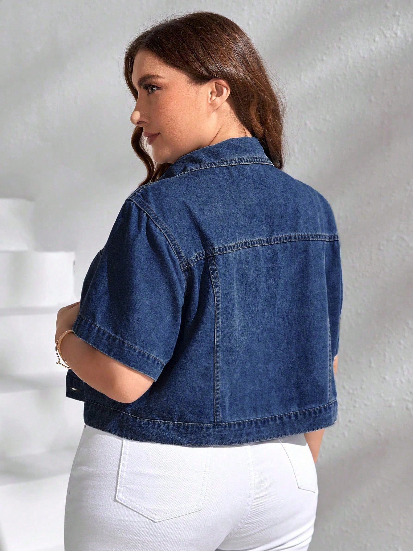 In Short Sleeve Plus Size Denim Jackets