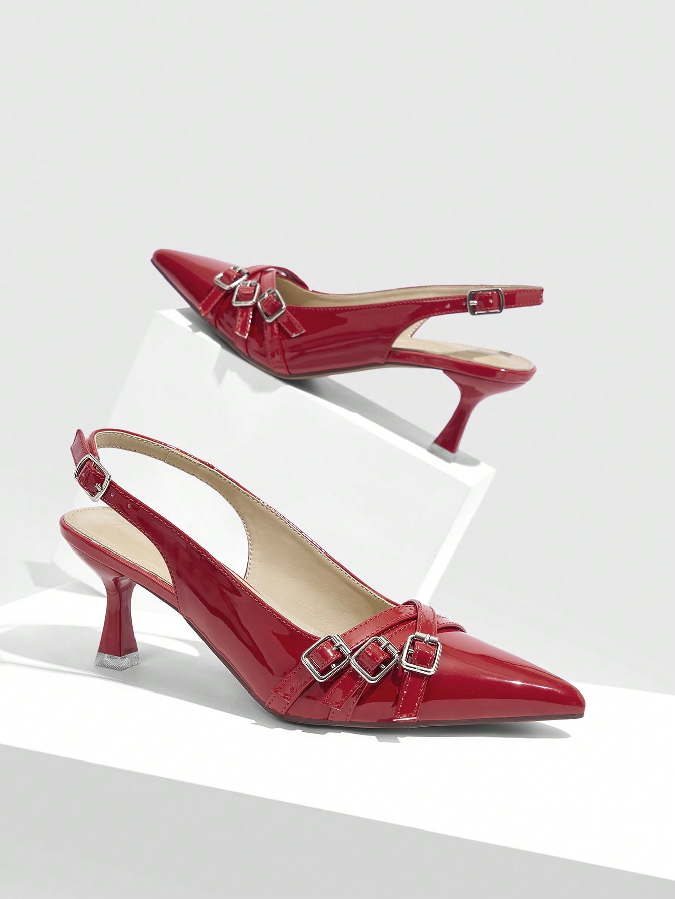 In Burgundy Women Pumps