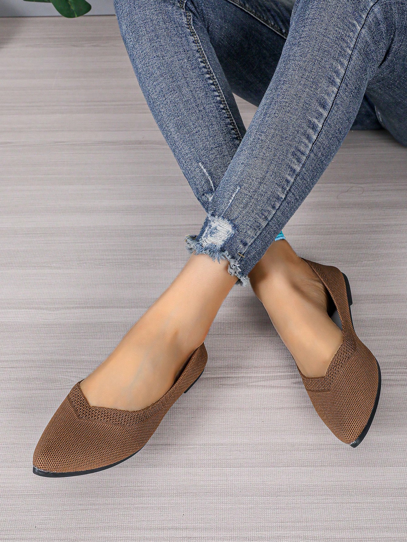 Women Flats Below $9.99