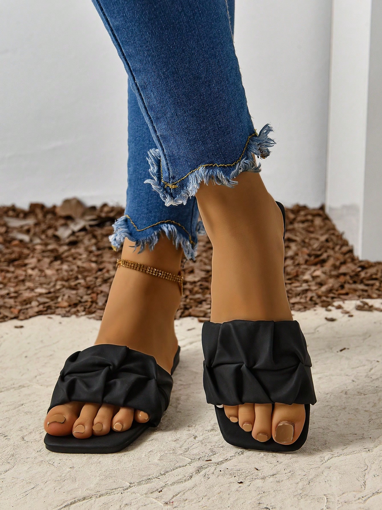 Teen Flat Sandals