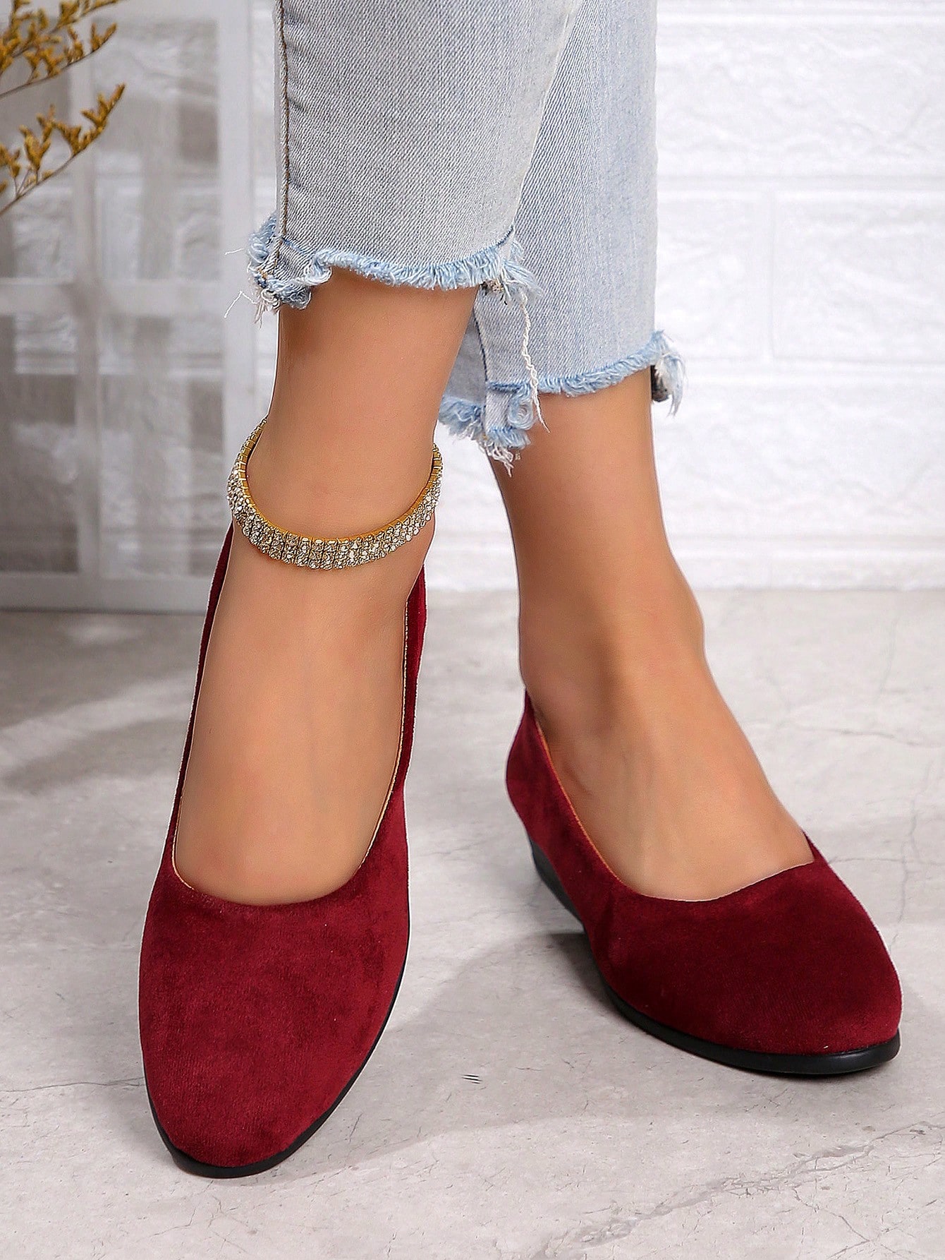 In Burgundy Women Flats