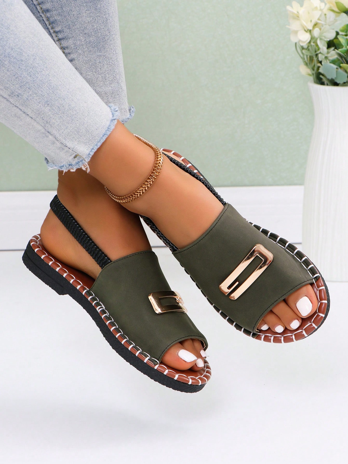 Women Flat Sandals