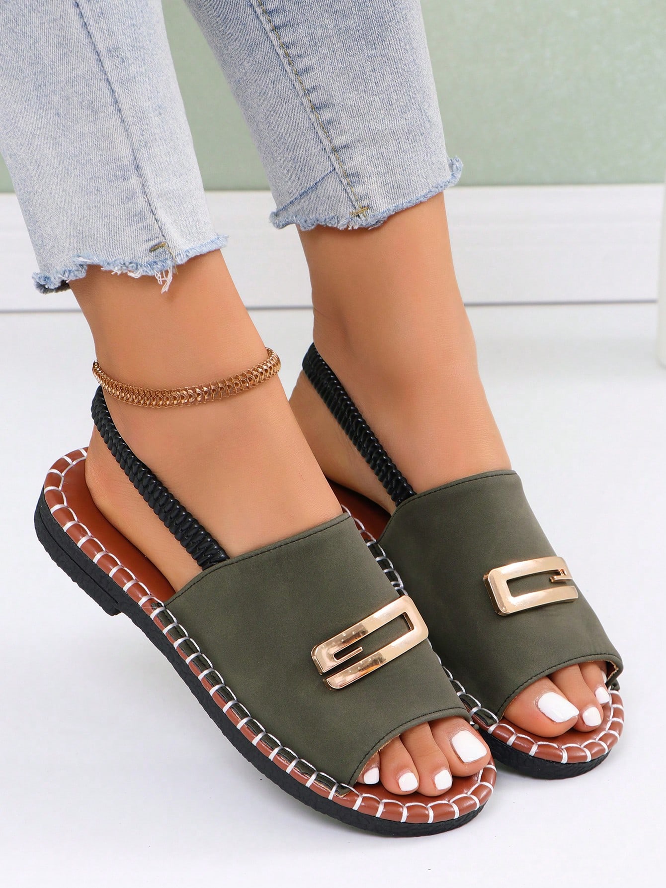 Women Flat Sandals