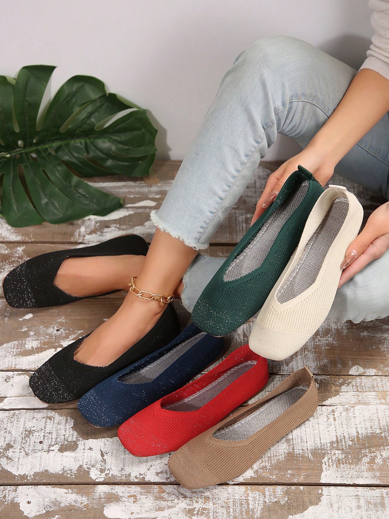 Women Flats Below $9.99