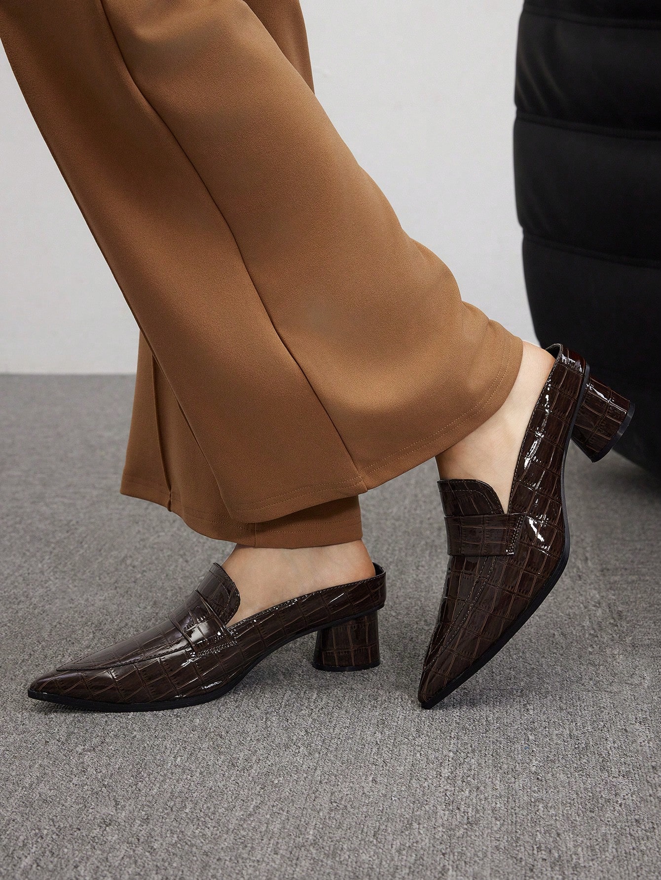 In Coffee Brown Women Pumps