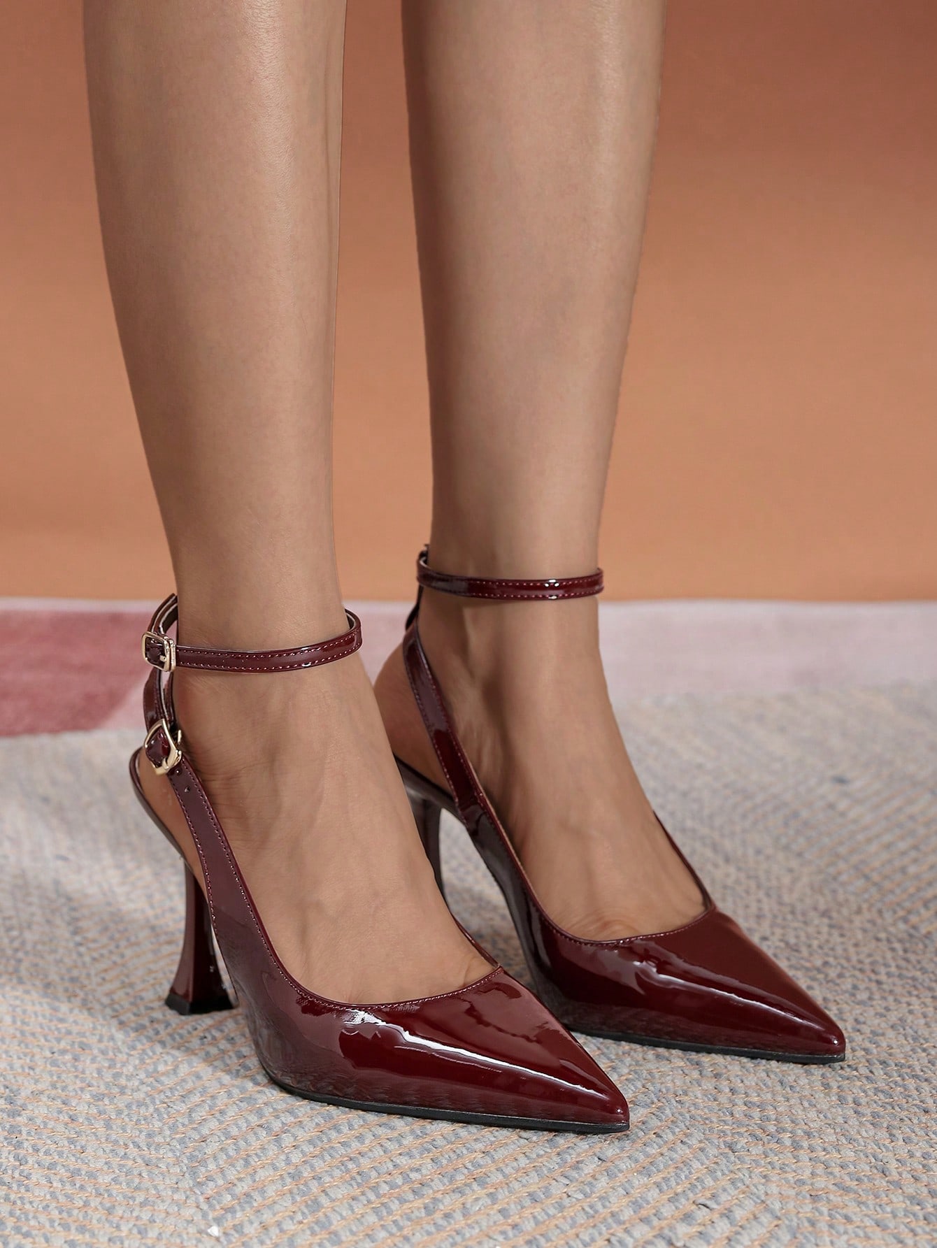 In Burgundy Women Pumps