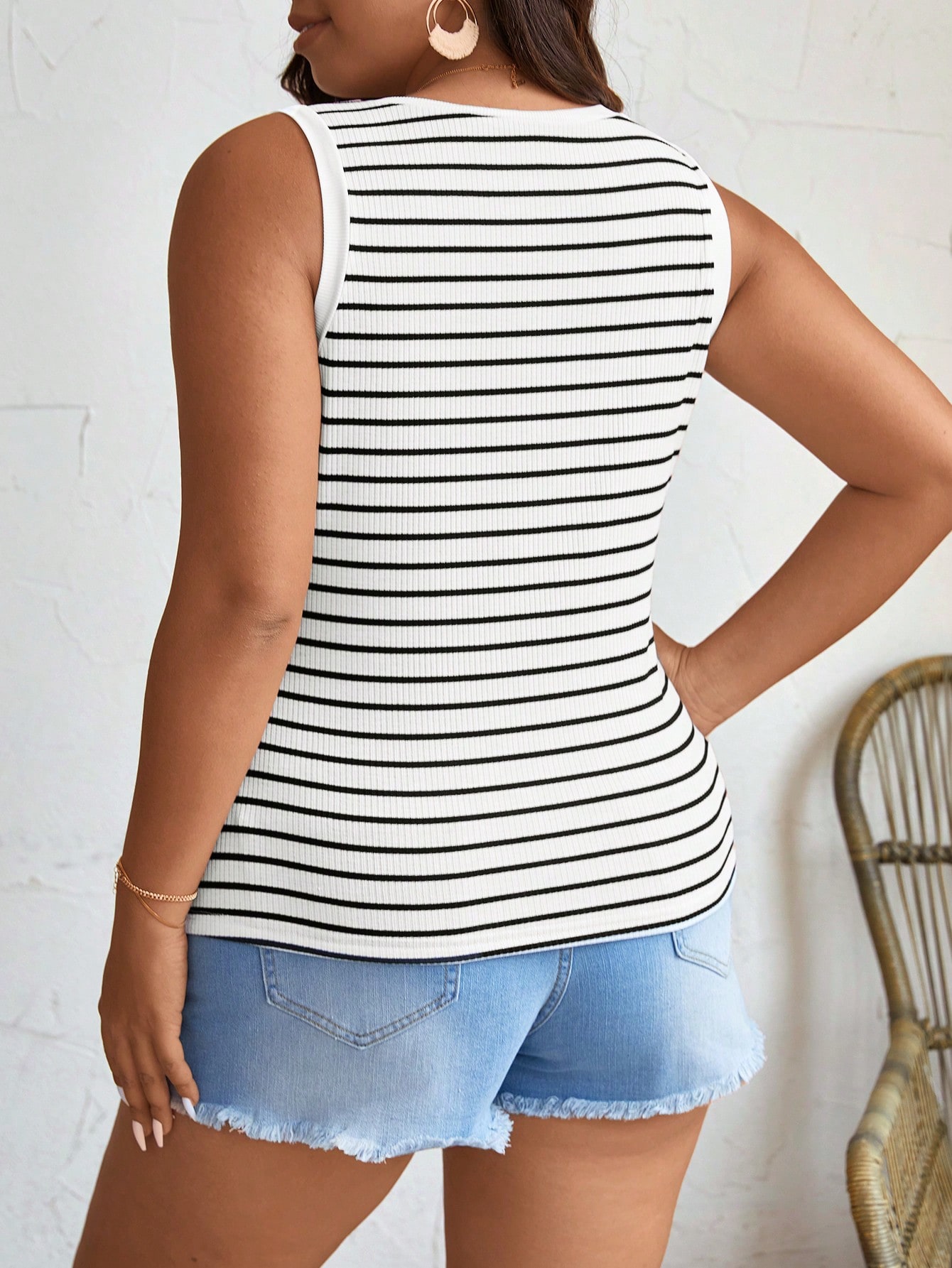 Plus Size Tank Tops & Camis