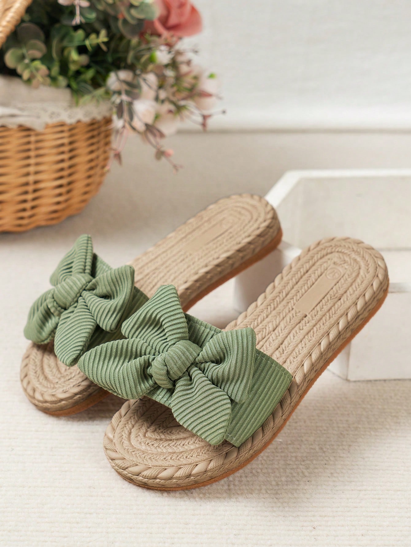 In Green Women Flat Sandals