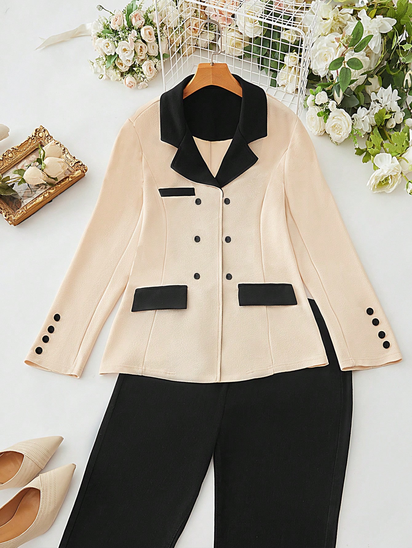 In Elegant Women Suits