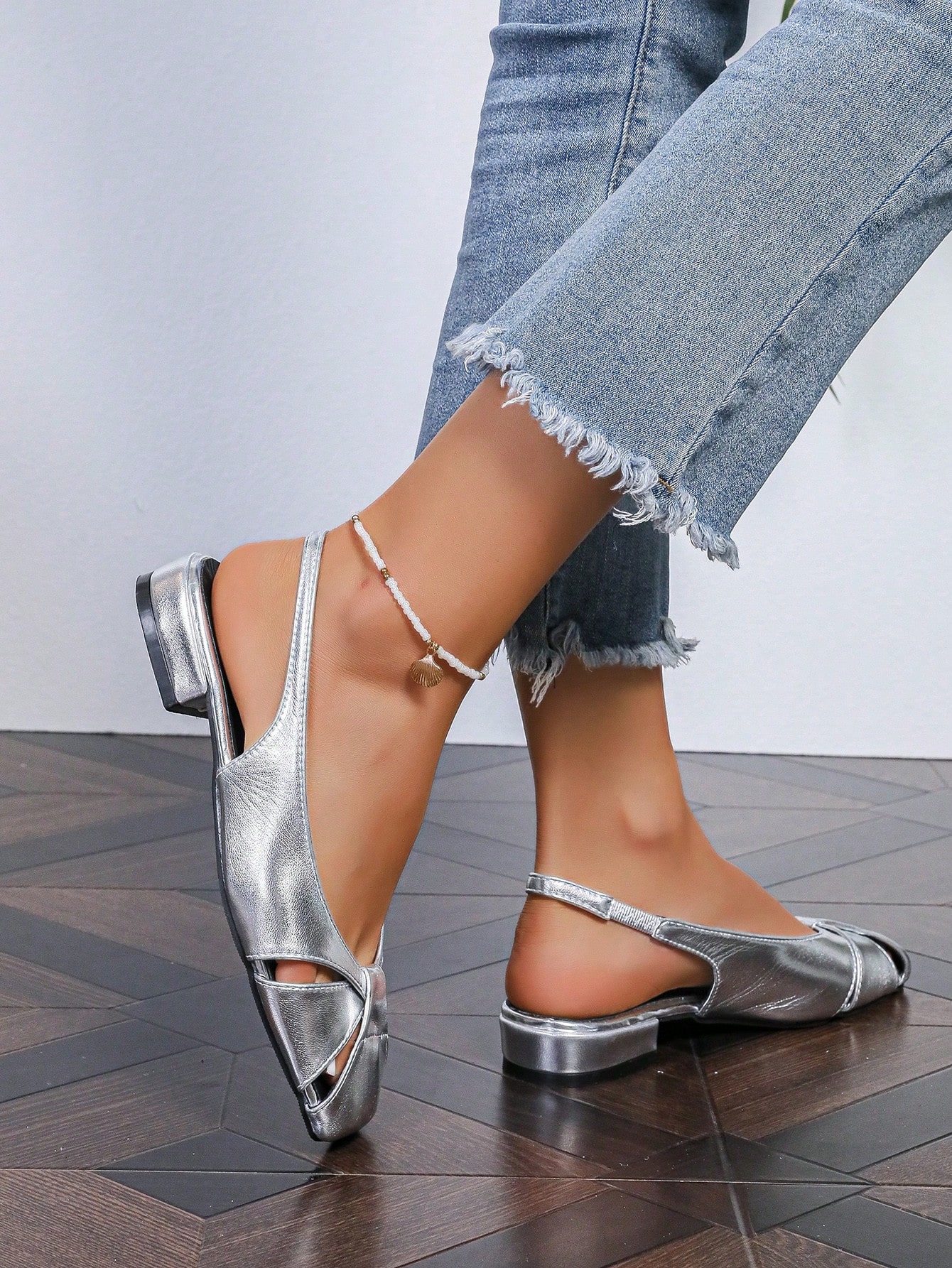 In Silver Women Flats