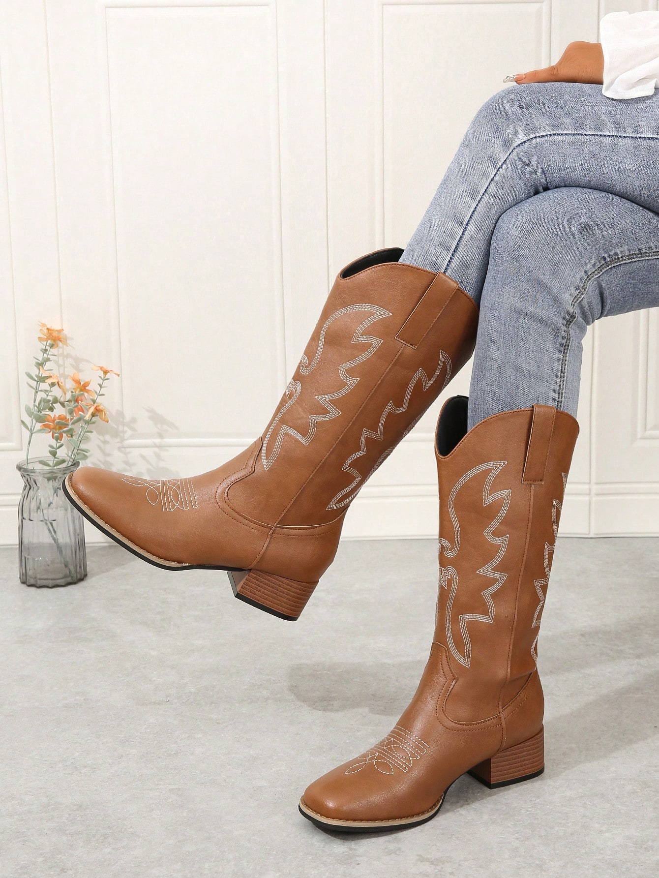 In Brown Women Mid-Calf Boots