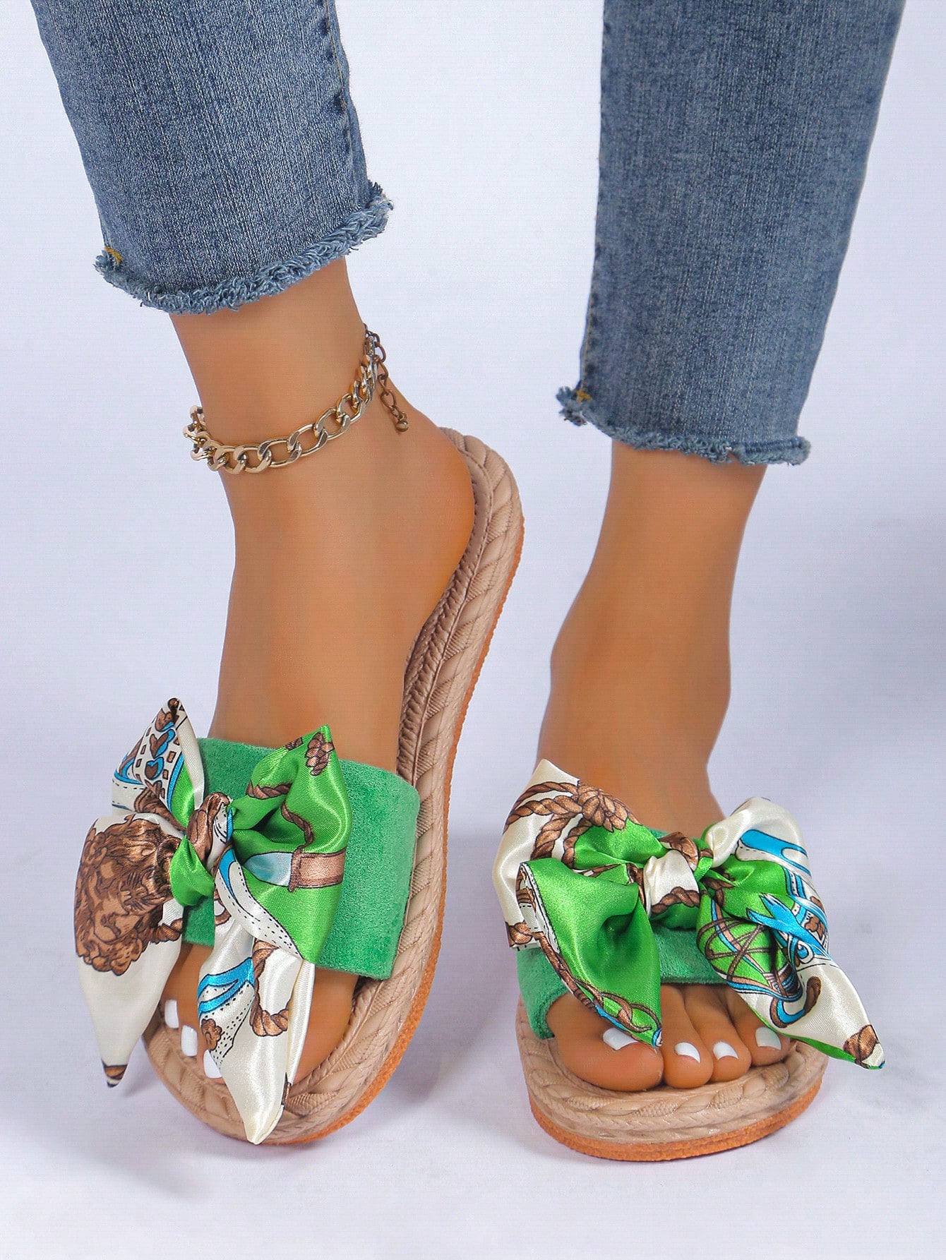 In Green Women Flat Sandals