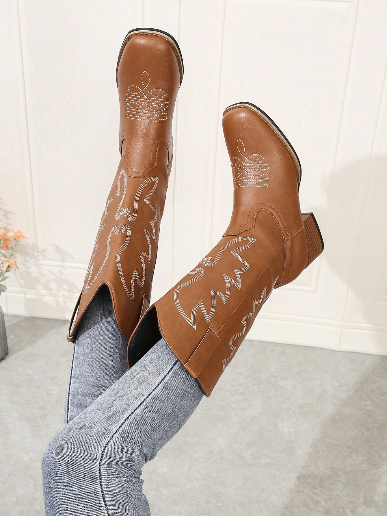 In Brown Women Mid-Calf Boots