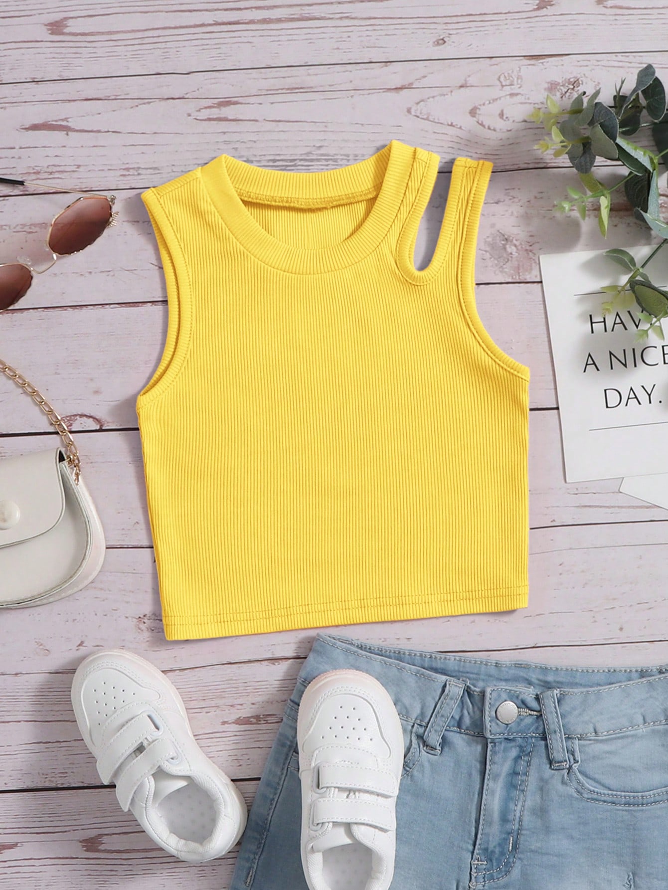 Young Girls Tank Tops & Camis